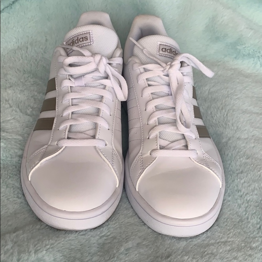 Adidas tennis shoes